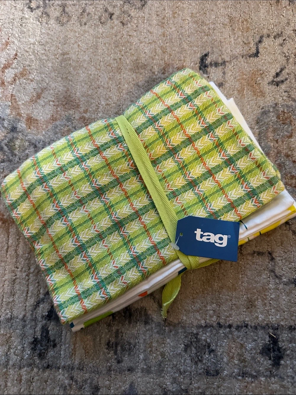 Tag kitchen hand